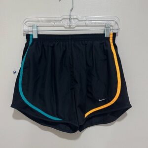 Nike Dri-Fit Shorts Medium‎
